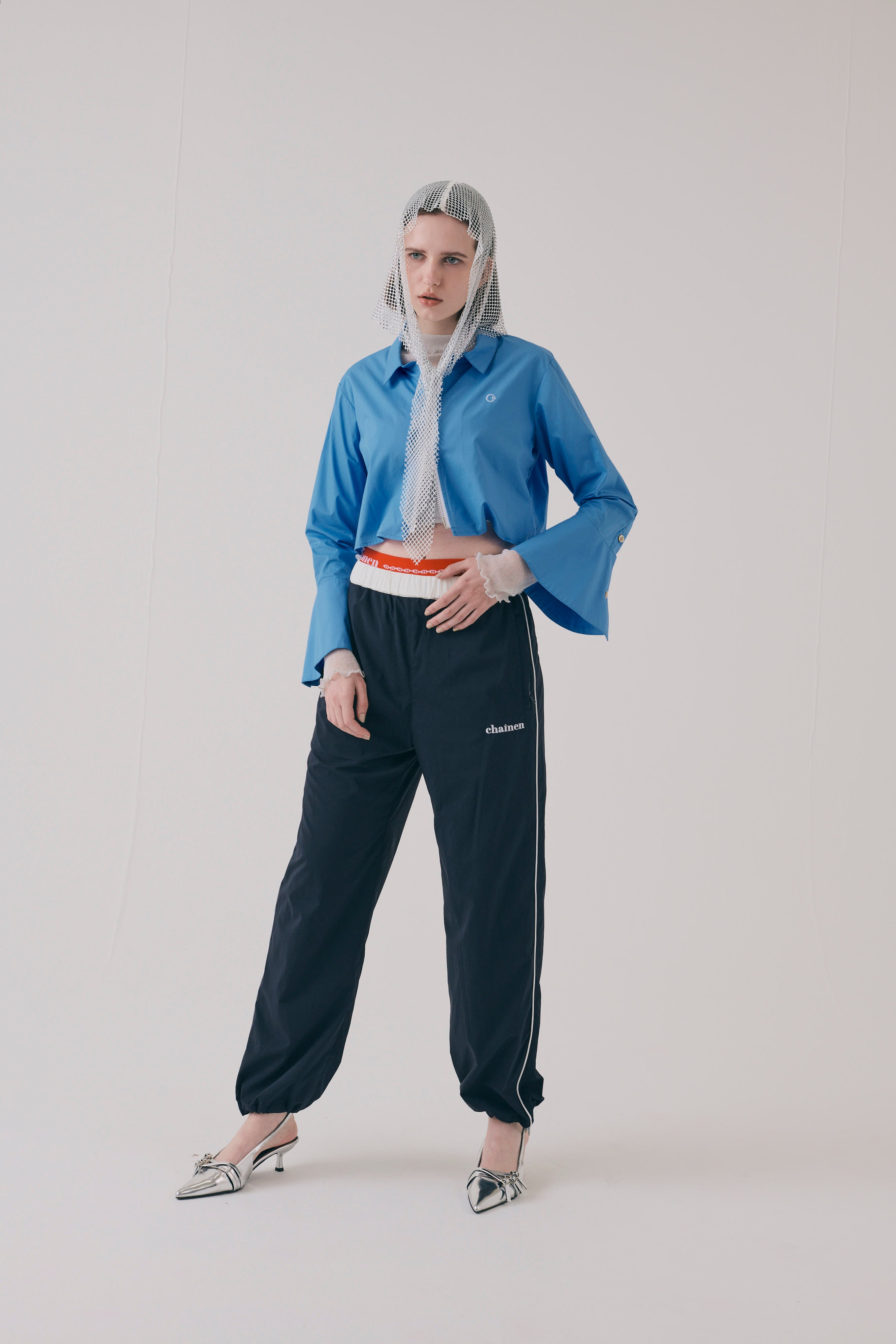 zip up cropped shirts